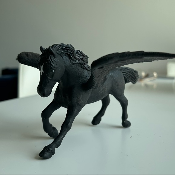 3 Papo figurines collectible magic unicorn, black pegasus, winged magic unicorn - Picture 9 of 9
